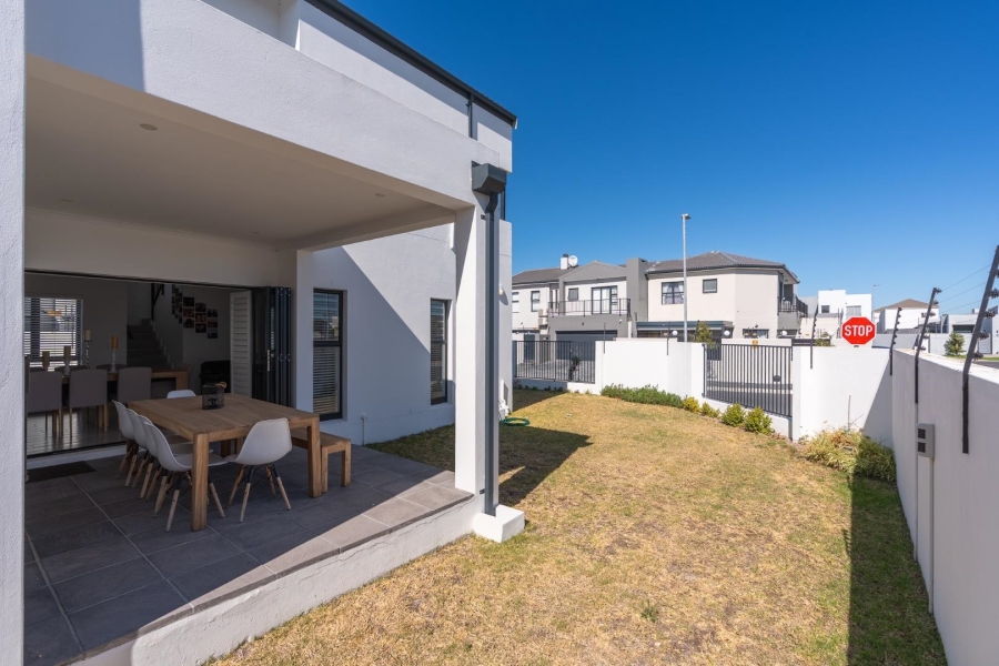 4 Bedroom Property for Sale in Sandown Western Cape